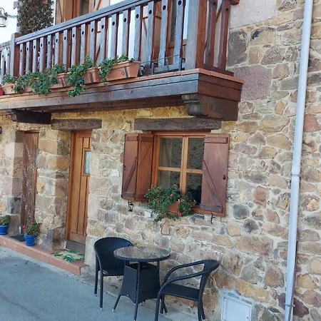 La Casa De Omi Camaleno