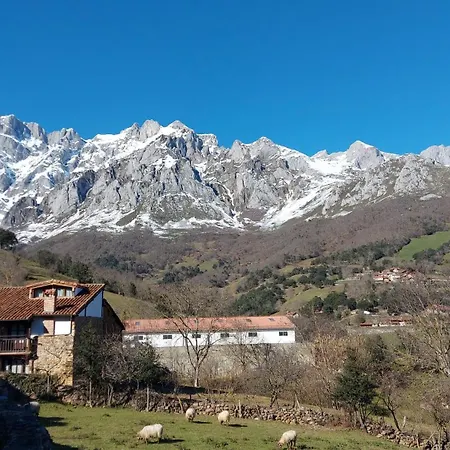 La Casa De Omi Apartmán Camaleño
