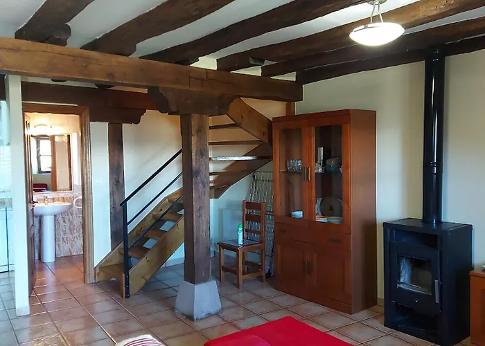 La Casa De Omi Camaleño